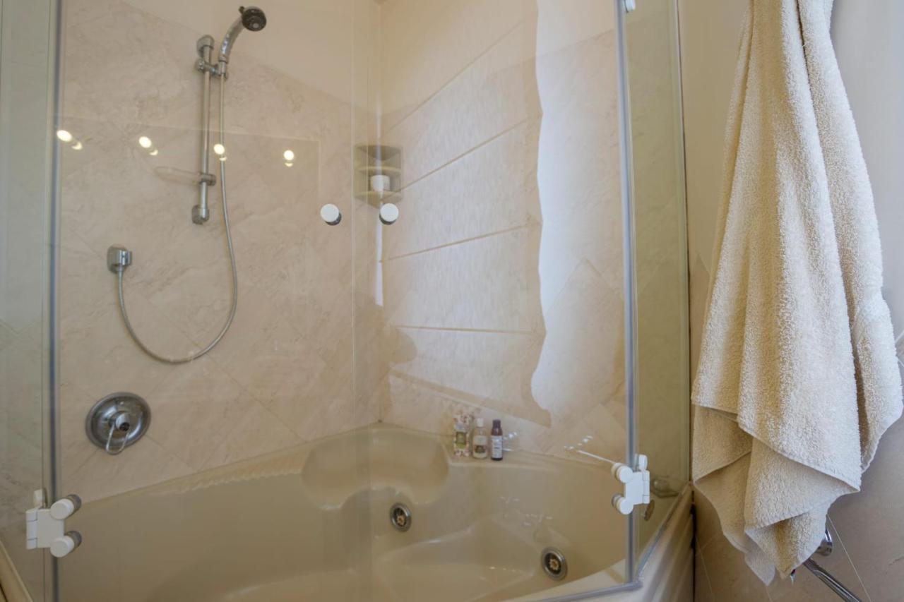 Sunny Rooftop Loft With Gorgeous Views Of Olbia Exterior photo